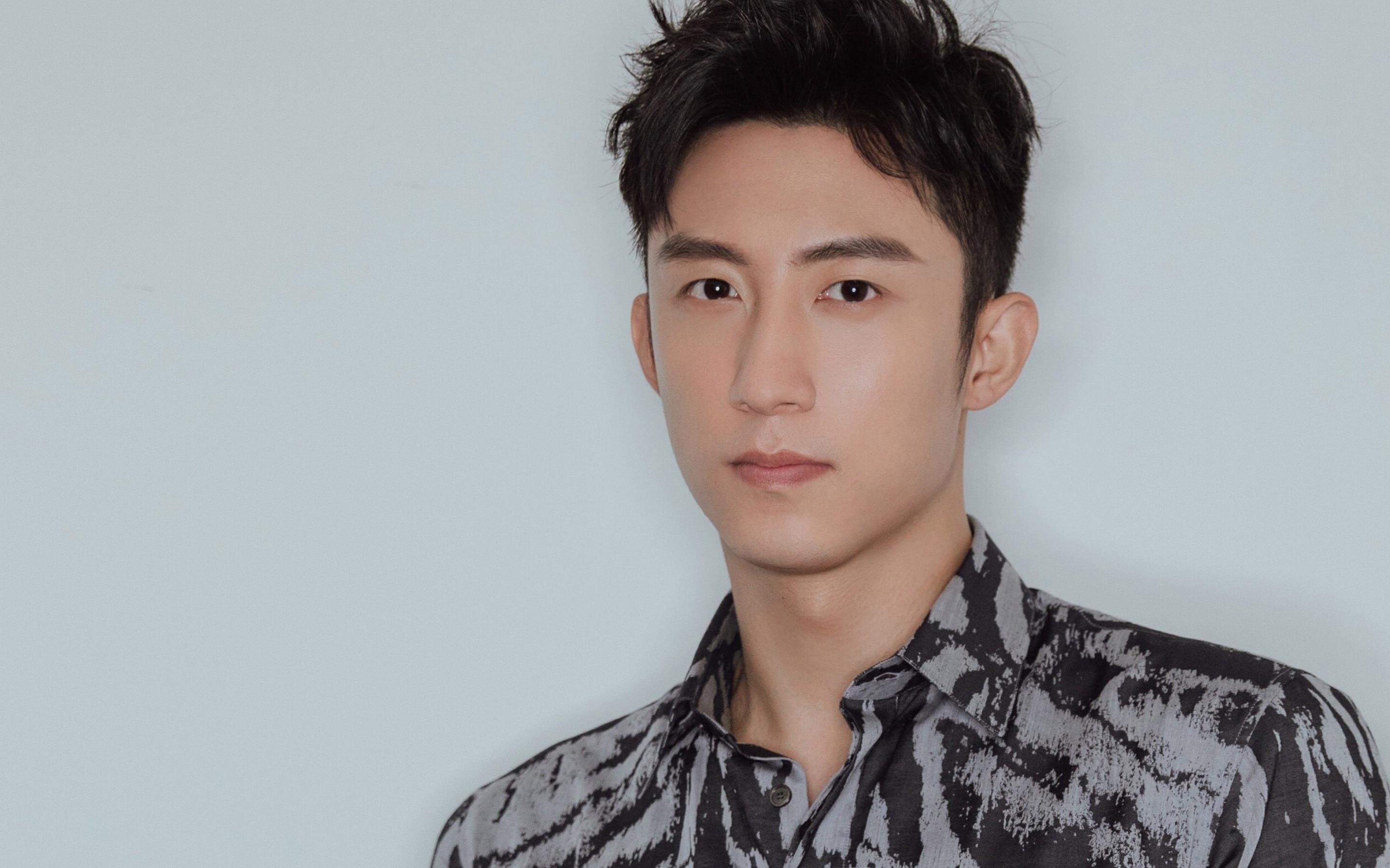 中国足球青少年训练课程强化攻守转换意识，足球由攻转守的原则有哪些