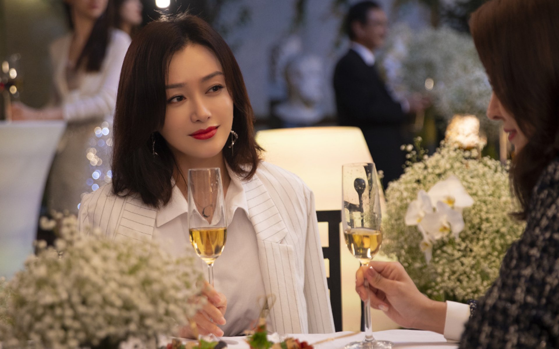 欧洲杯决战夜：战术变革引爆火花！，欧洲杯决赛战报