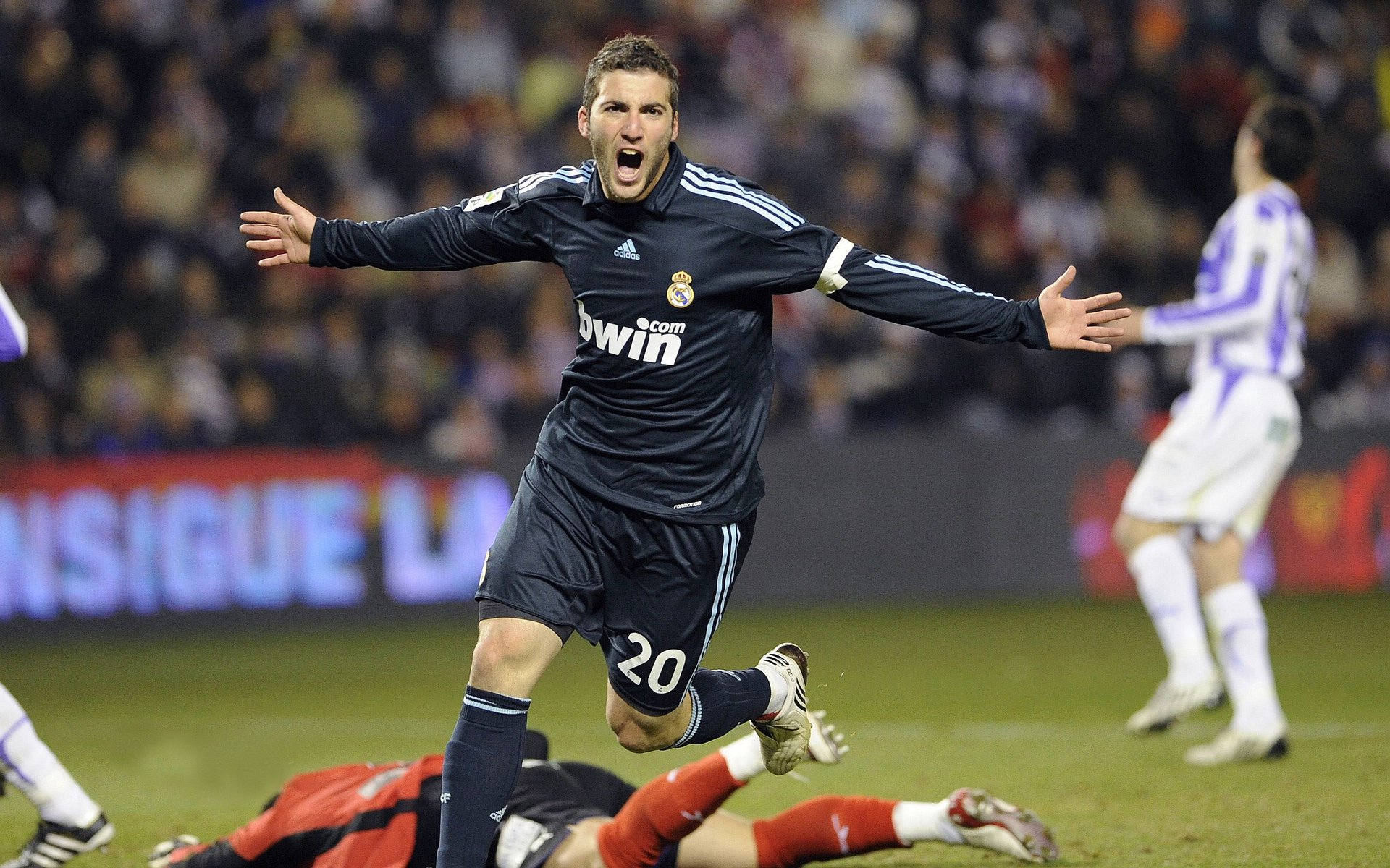 _先锋创意赛：结合舞蹈、音乐的多元素比赛_，舞蹈元素多元化